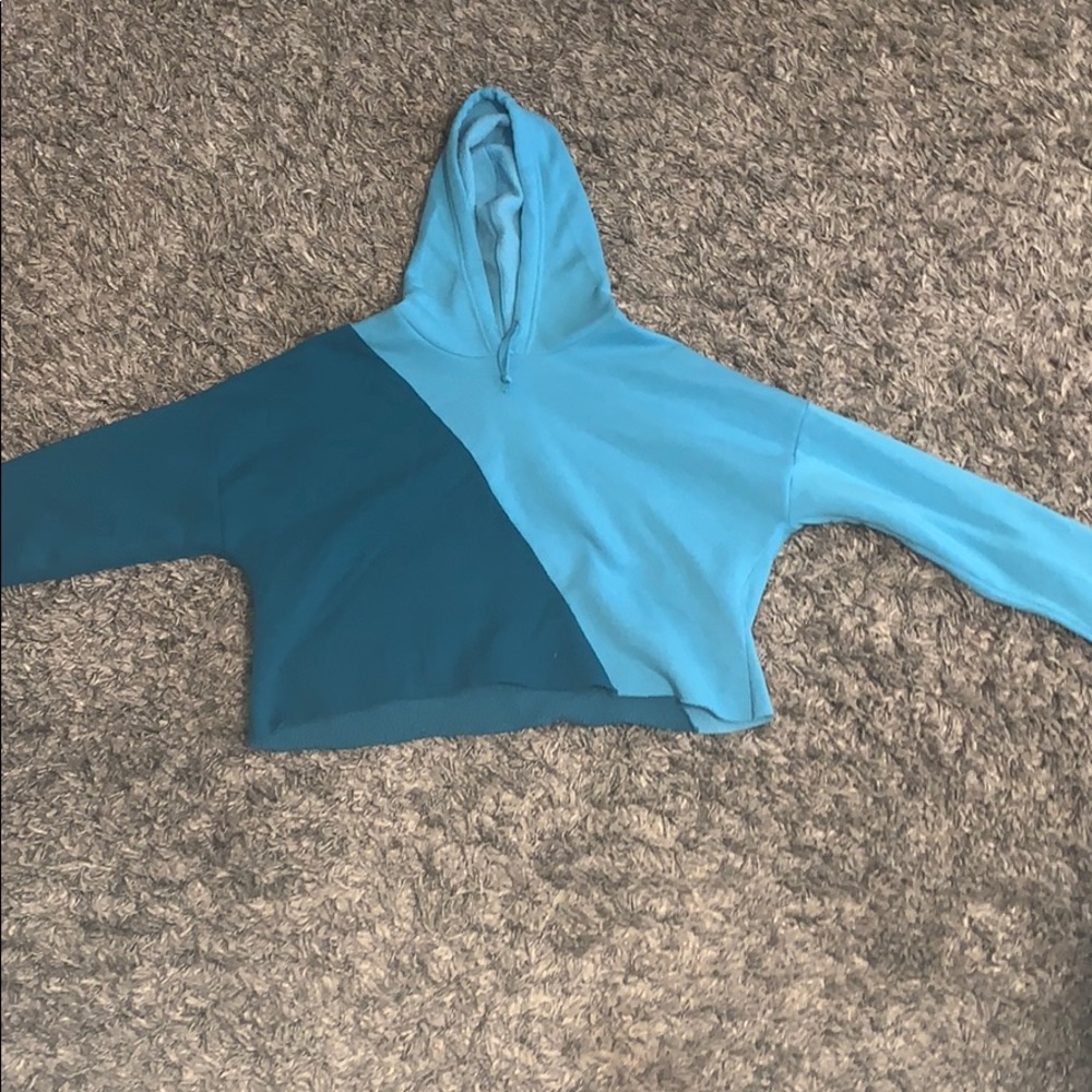 Sweater crop top